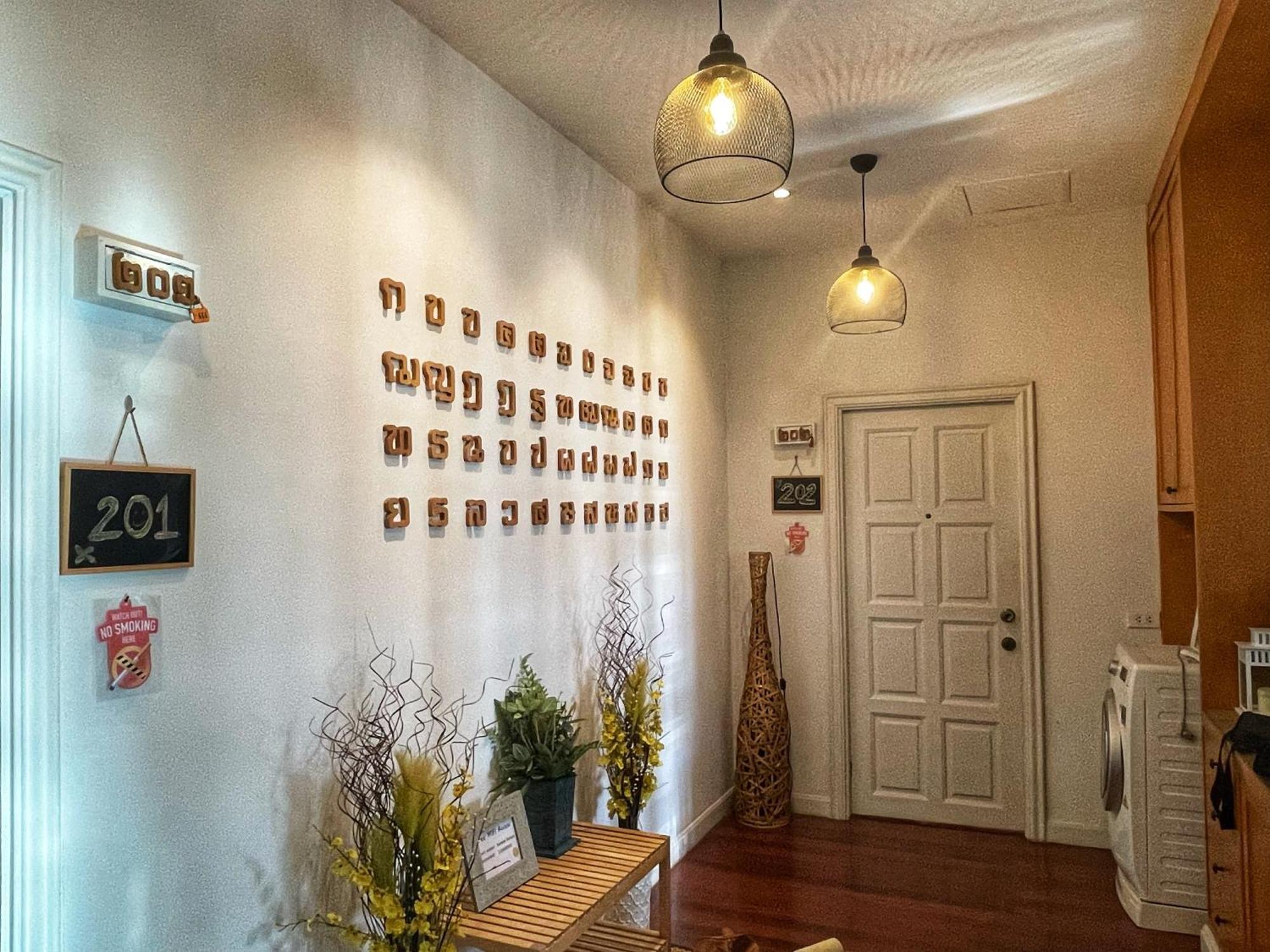 The Serene House Банкок Екстериор снимка